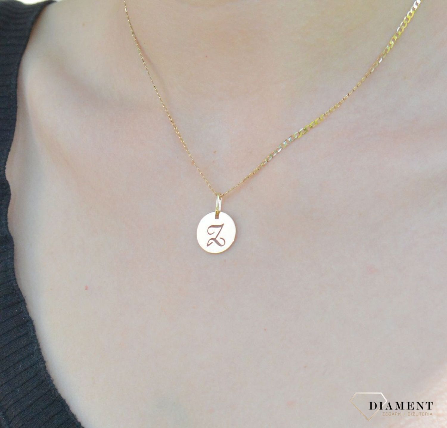 Złota zawieszka 585 literka Z ZA 2128Z. modna złota zawieszka wykonana z najwyższej próby złota 585. Zawieszka w kształcie litery Z. Zawieszka Siwiec, Rozenek Idealny pomysł na prezent.  Literka Z. Zawieszka Z..jpg